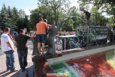 Kliknij aby obejrzeć w pełnym rozmiarze